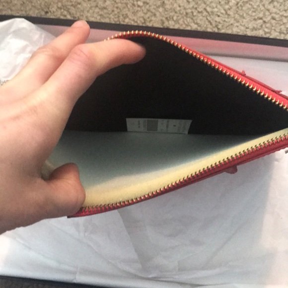 Come Des Garçons red leather clutch - Picture 4 of 5